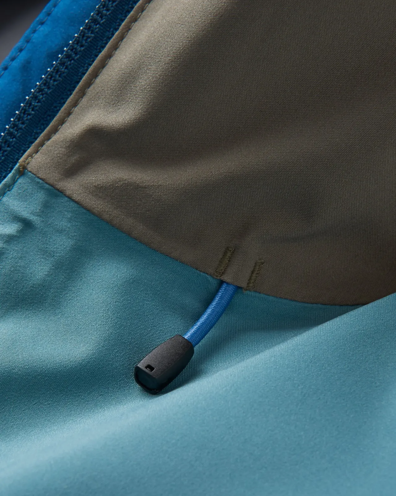 rainstorm_recycelte_wasserdichte_jacke__gezeitenblauarktisstaubige_olive_8.webp Cheap Rainstorm recycelte wasserdichte Jacke - Gezeitenblau/Arktis/Staubige Olive Damen Wasserdicht | Oberteile
