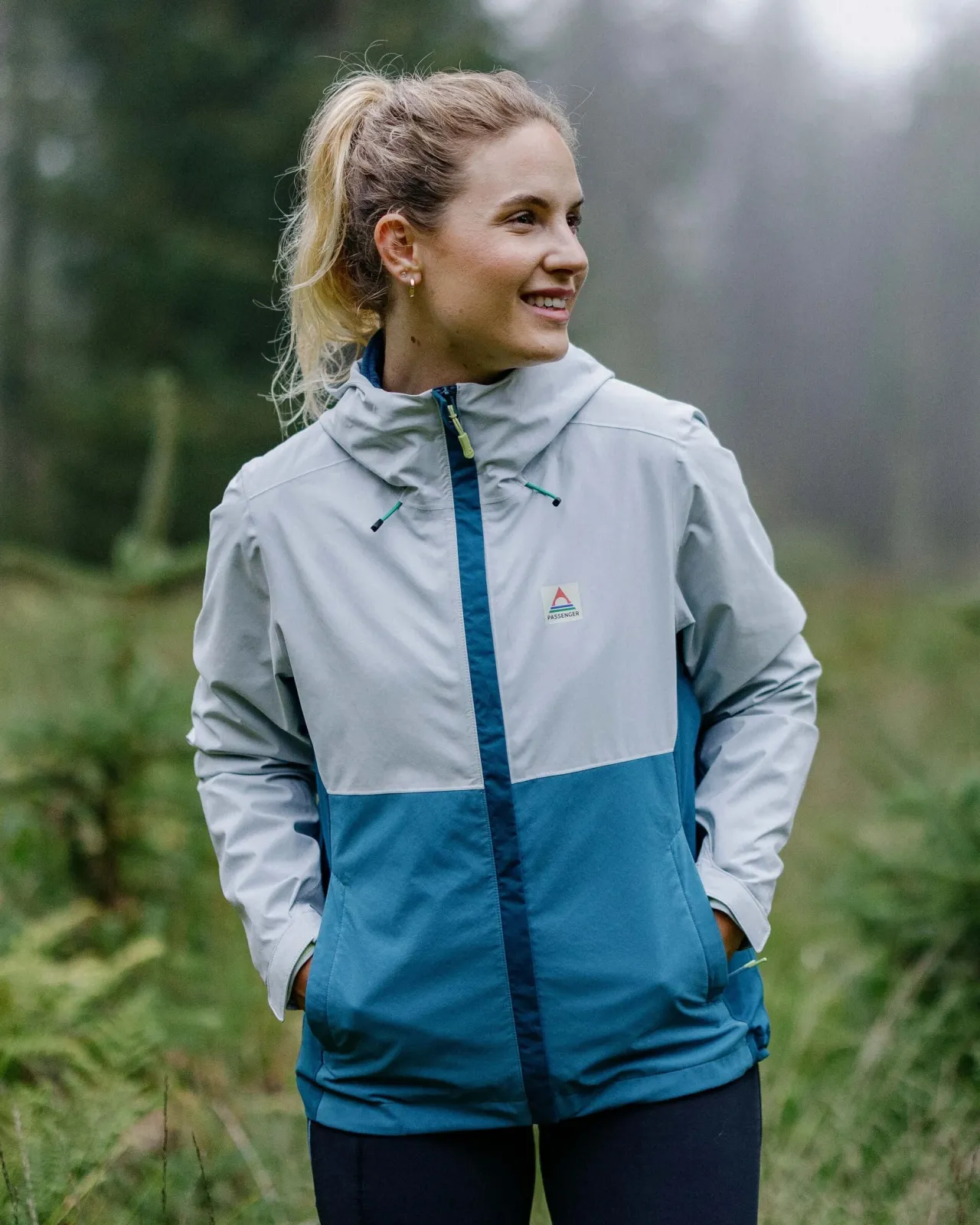 New Rainstorm recycelte wasserdichte Jacke - Grau Blau/Blaustahl Damen Wasserdicht | Oberteile