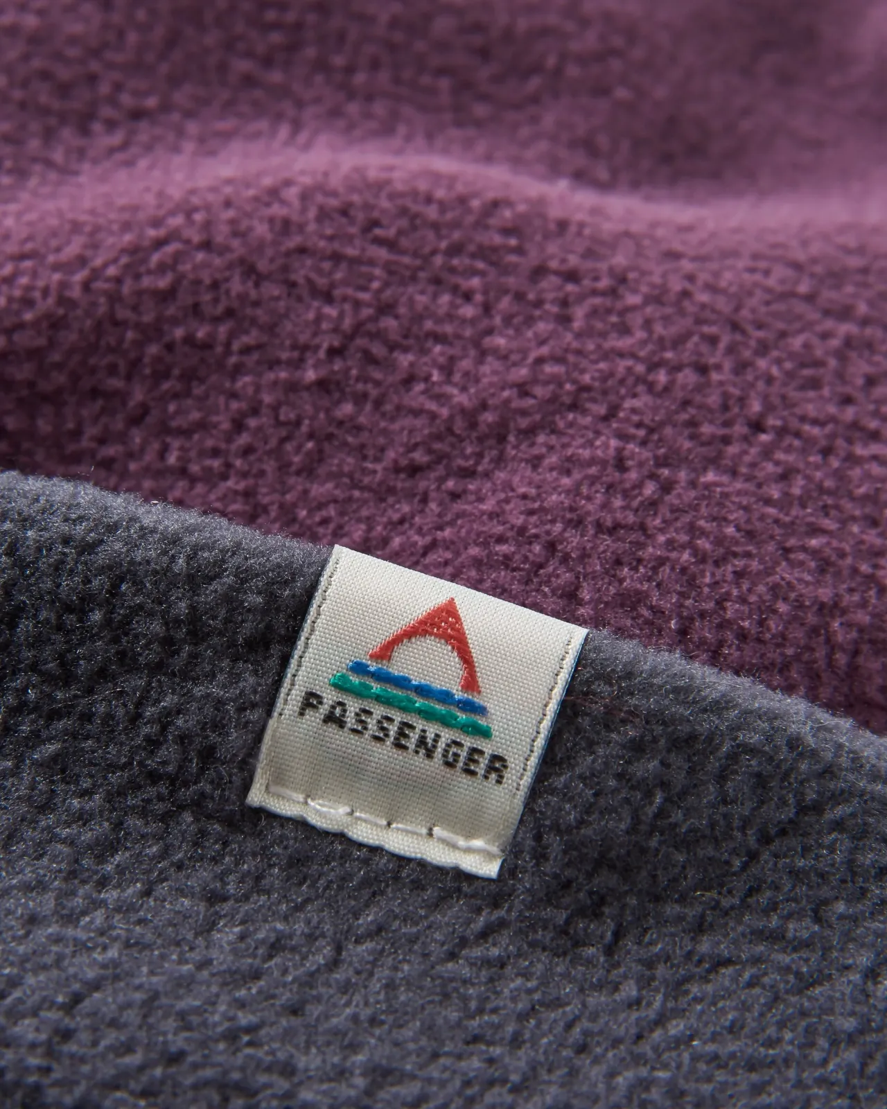 set_off_recycelte_polarfleece_mtze__tiefes_pflaumekohle_3.webp Discount Set Off Recycelte Polarfleece Mütze - Tiefes Pflaume/Kohle Herren Mützen | Accessoires