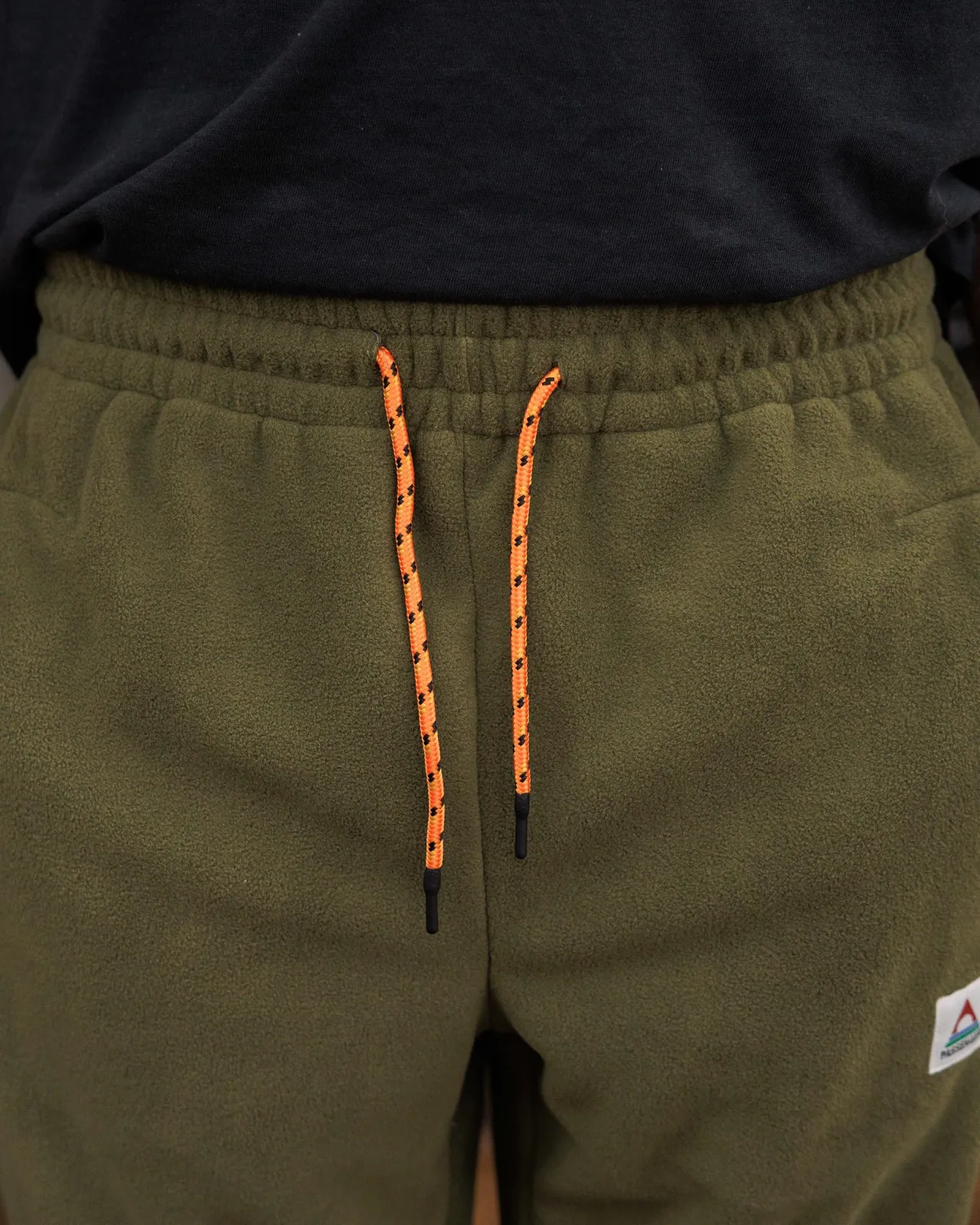 set_off_recycelter_polarfleecejogger__echtes_schwarz_khaki_6.webp Discount Set off recycelter Polar-Fleece-Jogger - Echtes Schwarz/ Khaki Herren Hosen