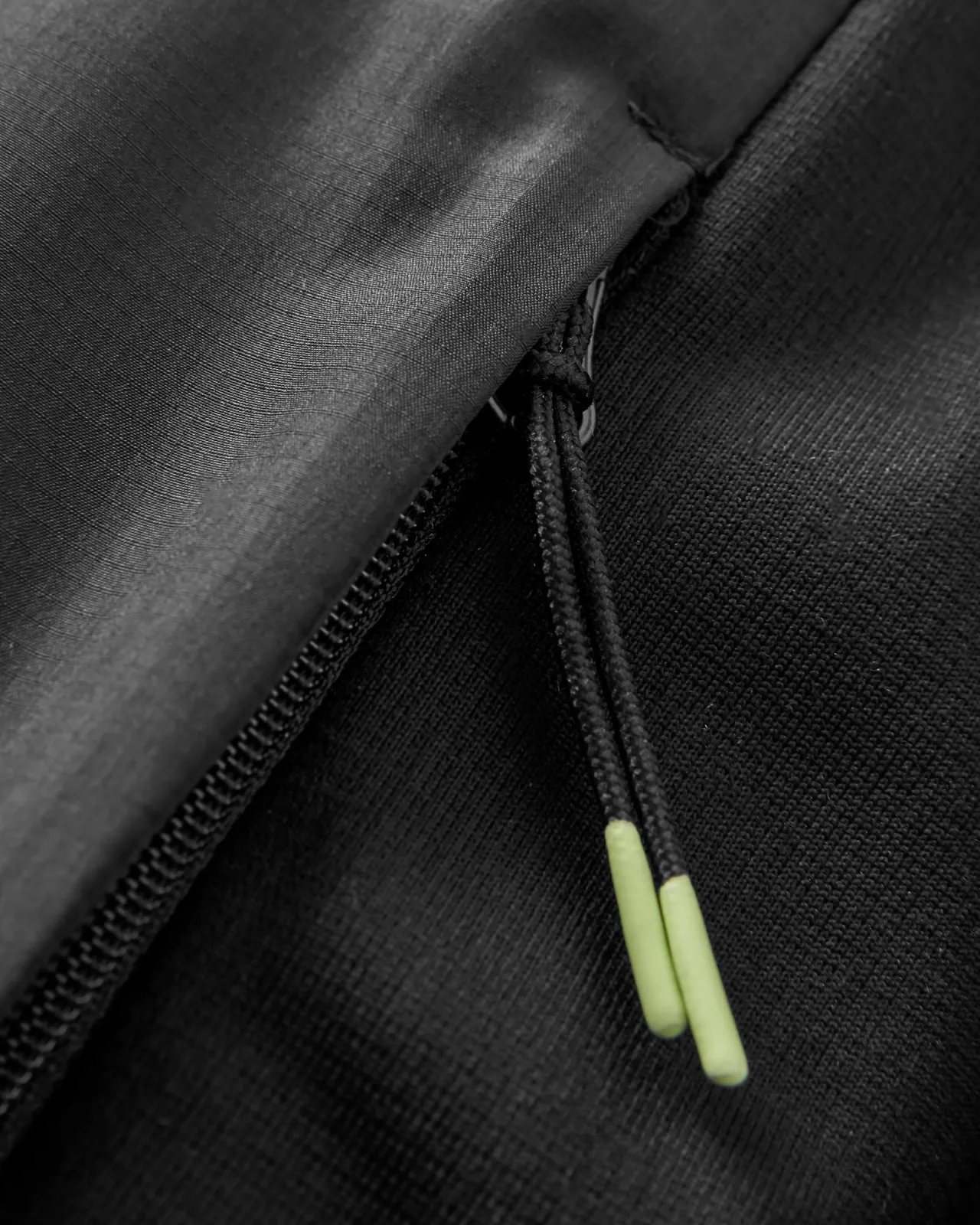 shasta_light_thermore_isolierte_jacke__schwarz_9.webp Sale Shasta Light Thermore® isolierte Jacke - Damen Isoliert | Oberteile