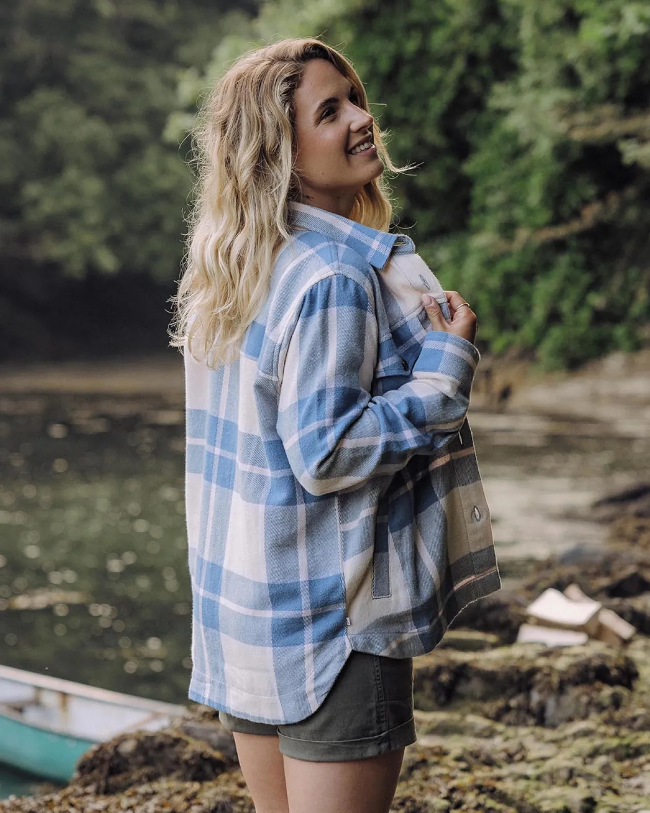 stella_biobaumwolllangarmshirt__provinz_blau_karo_4.webp Best Stella Bio-Baumwoll-Langarmshirt - Provinz Blau Karo Damen Hemden