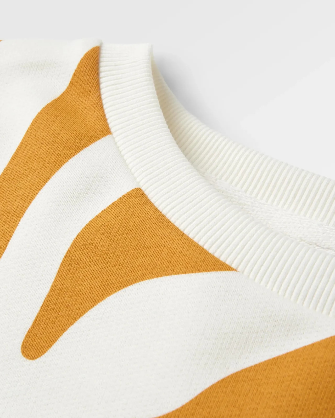 sunsets_biobaumwollsweatshirt__marshmallow_2.webp New Sunsets Bio-Baumwoll-Sweatshirt - Damen Kapuzenpullover & Sweatshirts