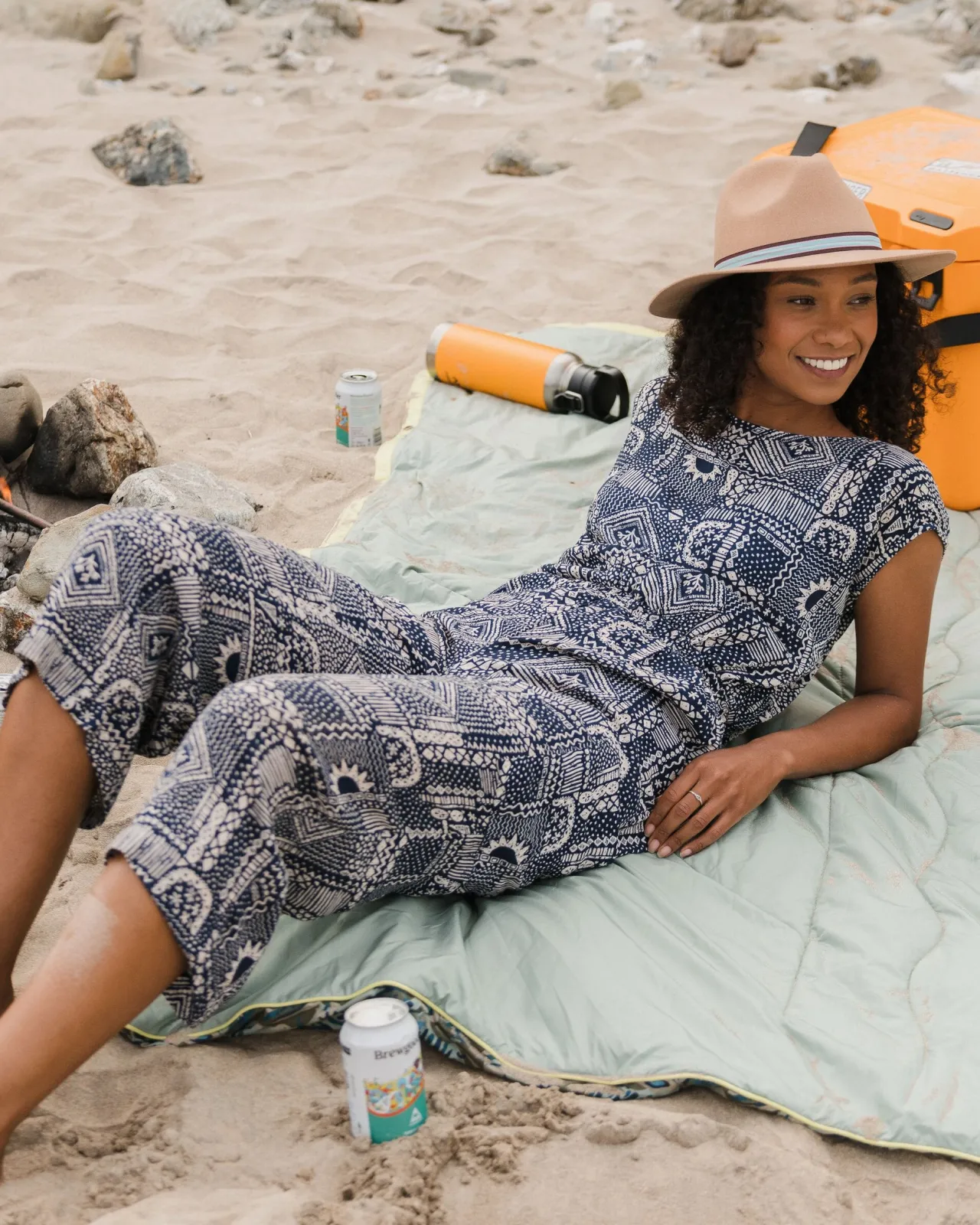 thimbleberry_jumpsuit__vintage_patchwork_marineblau_4.webp Outlet Thimbleberry Jumpsuit - Vintage Patchwork Marineblau Damen Jumpsuits & Playsuits | Latzhosen & Hosen