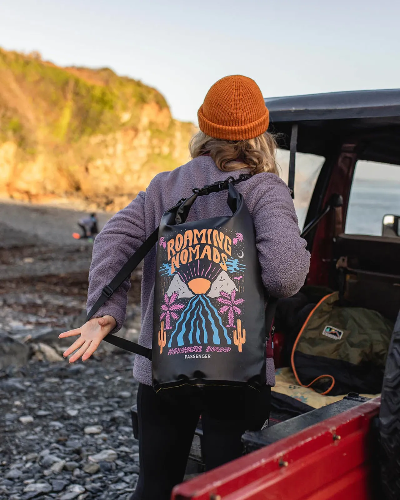 tide_l_recycelter_trockensack__roaming_nomads_3-1.webp Store Tide 30L recycelter Trockensack - Roaming Nomads Wasserdichte Taschen | Wasserdichte Taschen