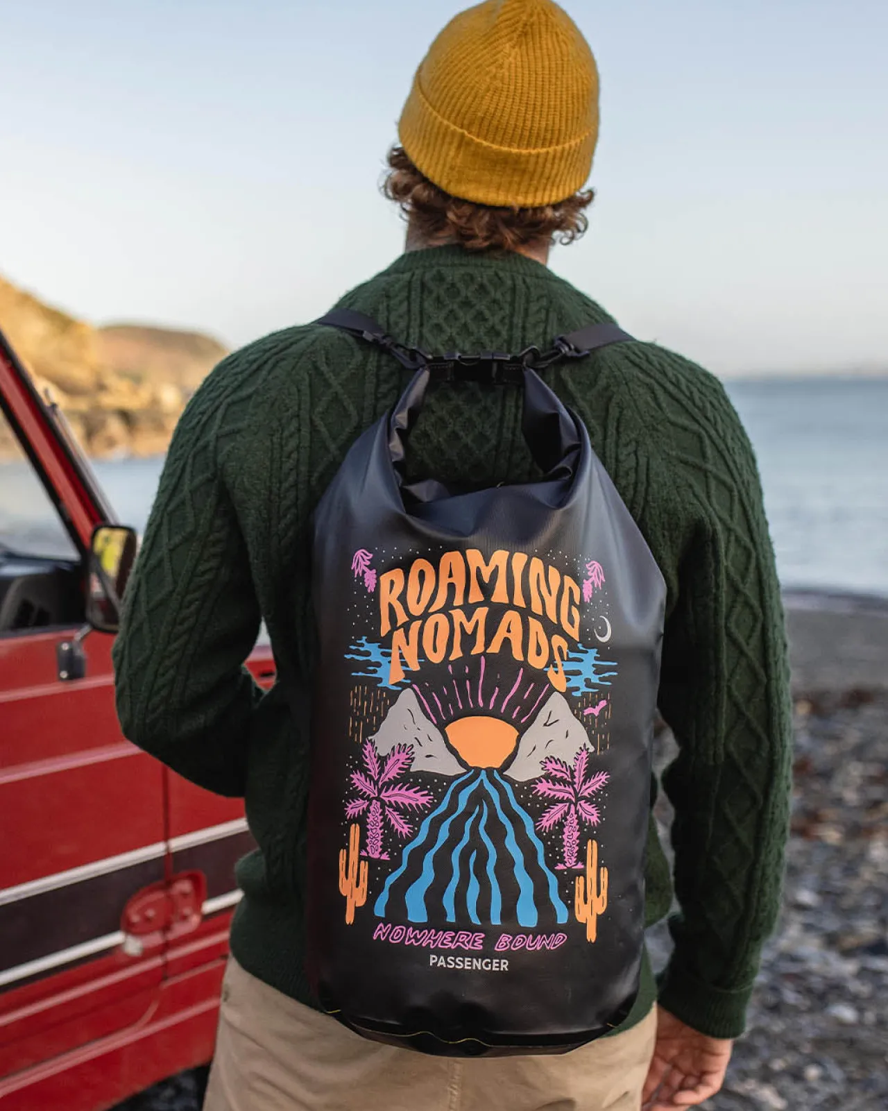 tide_l_recycelter_trockensack__roaming_nomads_4-1.webp Store Tide 30L recycelter Trockensack - Roaming Nomads Wasserdichte Taschen | Wasserdichte Taschen
