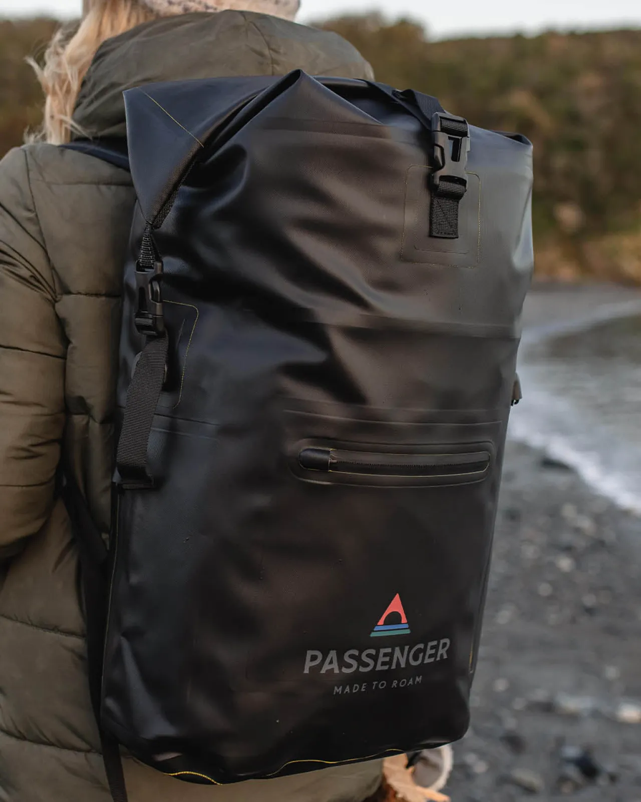 tide_rucksack_aus_recyceltem_trockensack_l___schwarz_4.webp Shop Tide Rucksack aus recyceltem Trockensack 25L - Rucksäcke | Wasserdichte Taschen