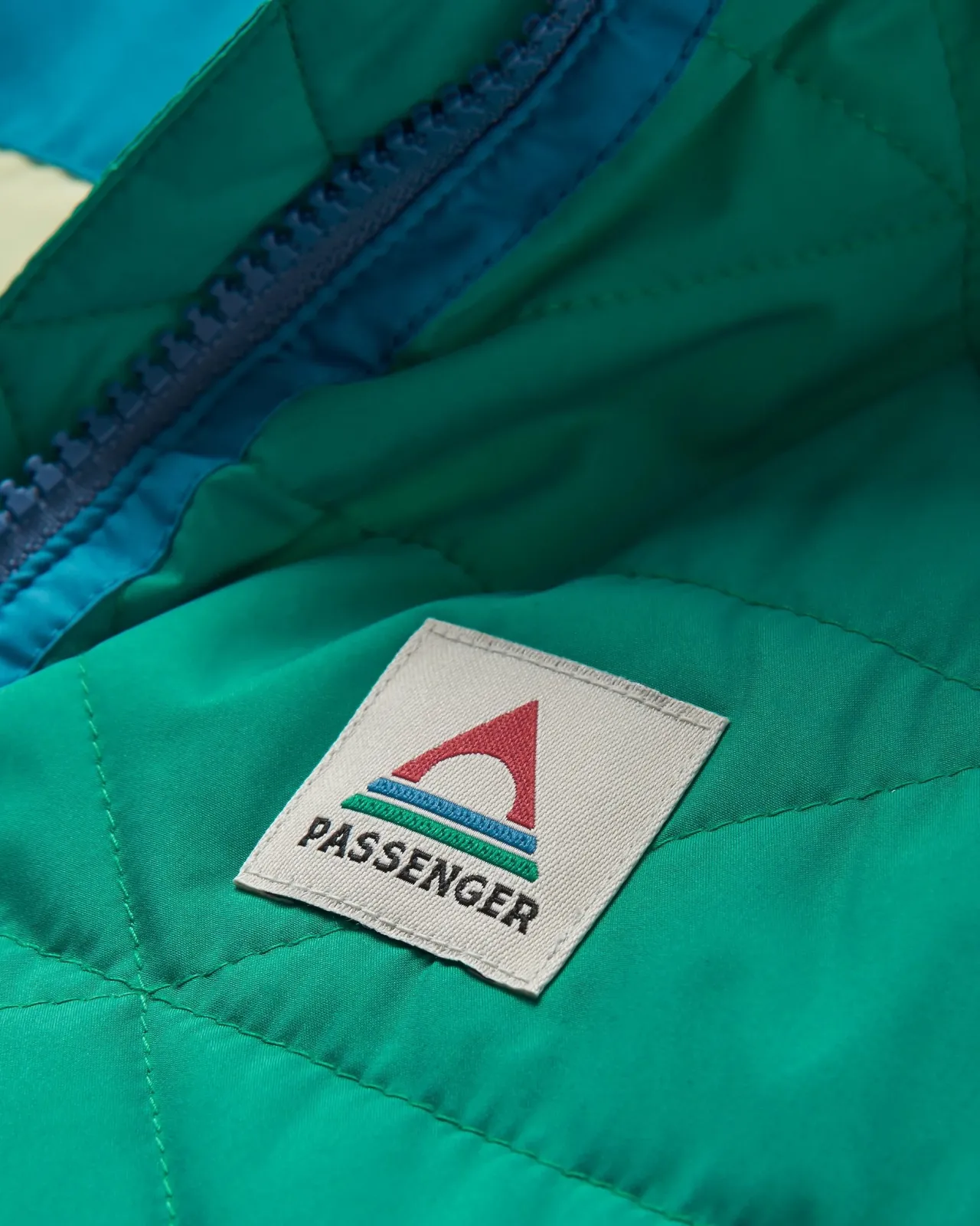 trace_recycyelter_isolierter__windbreaker__greenlake_4.webp Online Trace recycyelter isolierter 2.0 Windbreaker - Damen Isoliert | Oberteile