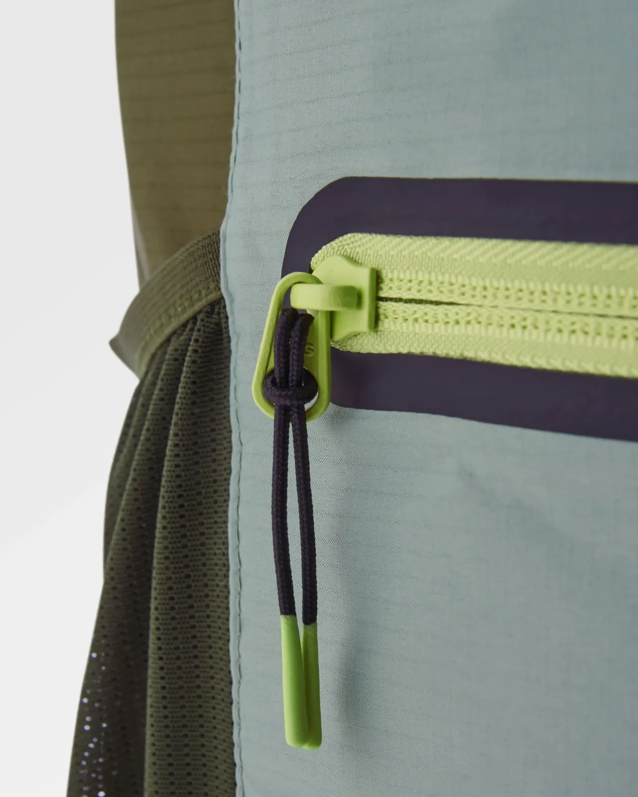 trail_light_packbarer_rucksack_aus_recyceltem_material__khaki_8.webp Online Trail Light Packbarer Rucksack aus recyceltem Material - Rucksäcke | Accessoires