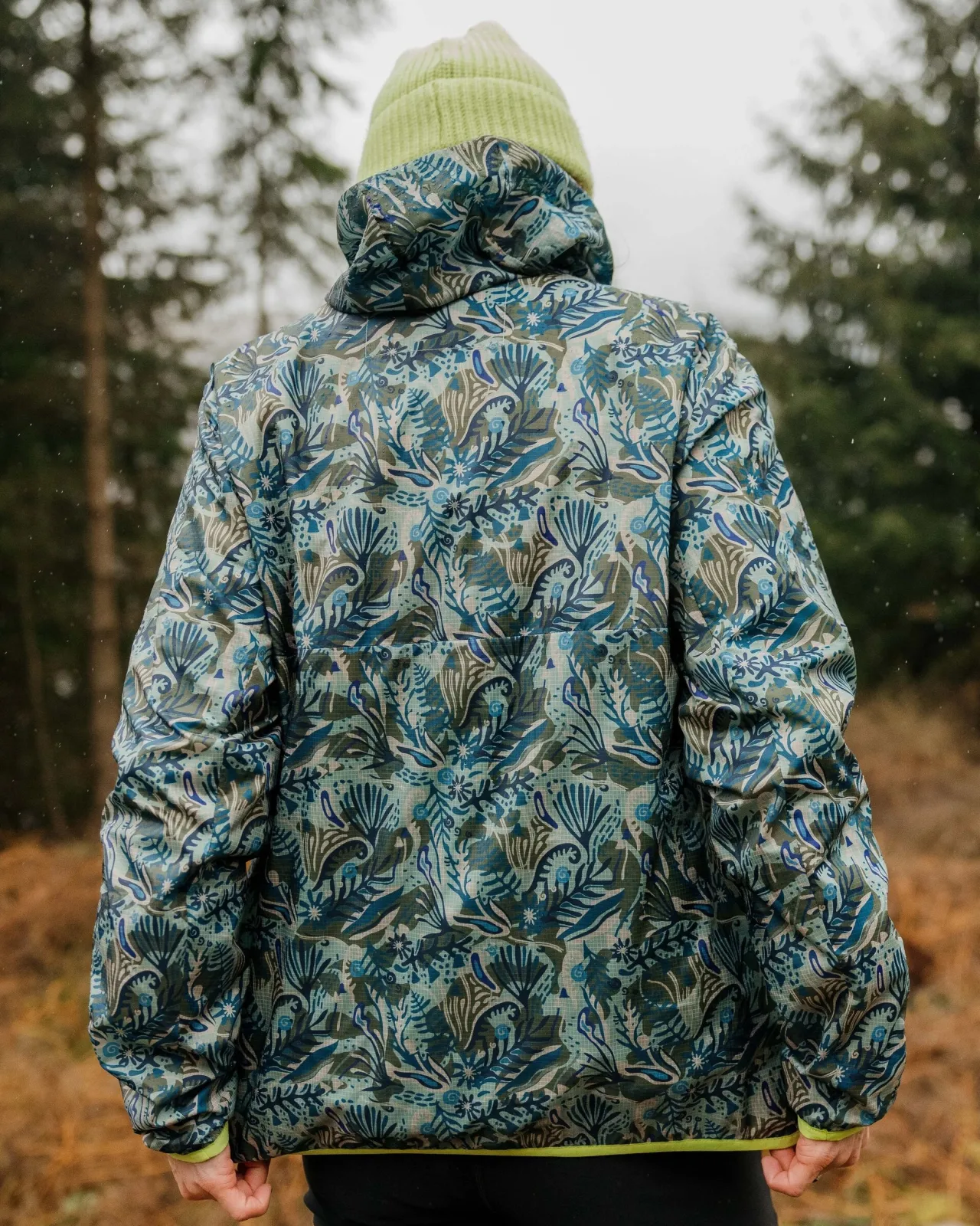 viento_recycelte_windjacke_anorak__abstrakte_seealge_pistazie_3.webp Store Viento Recycelte Windjacke Anorak - Abstrakte Seealge Pistazie Damen Oberteile