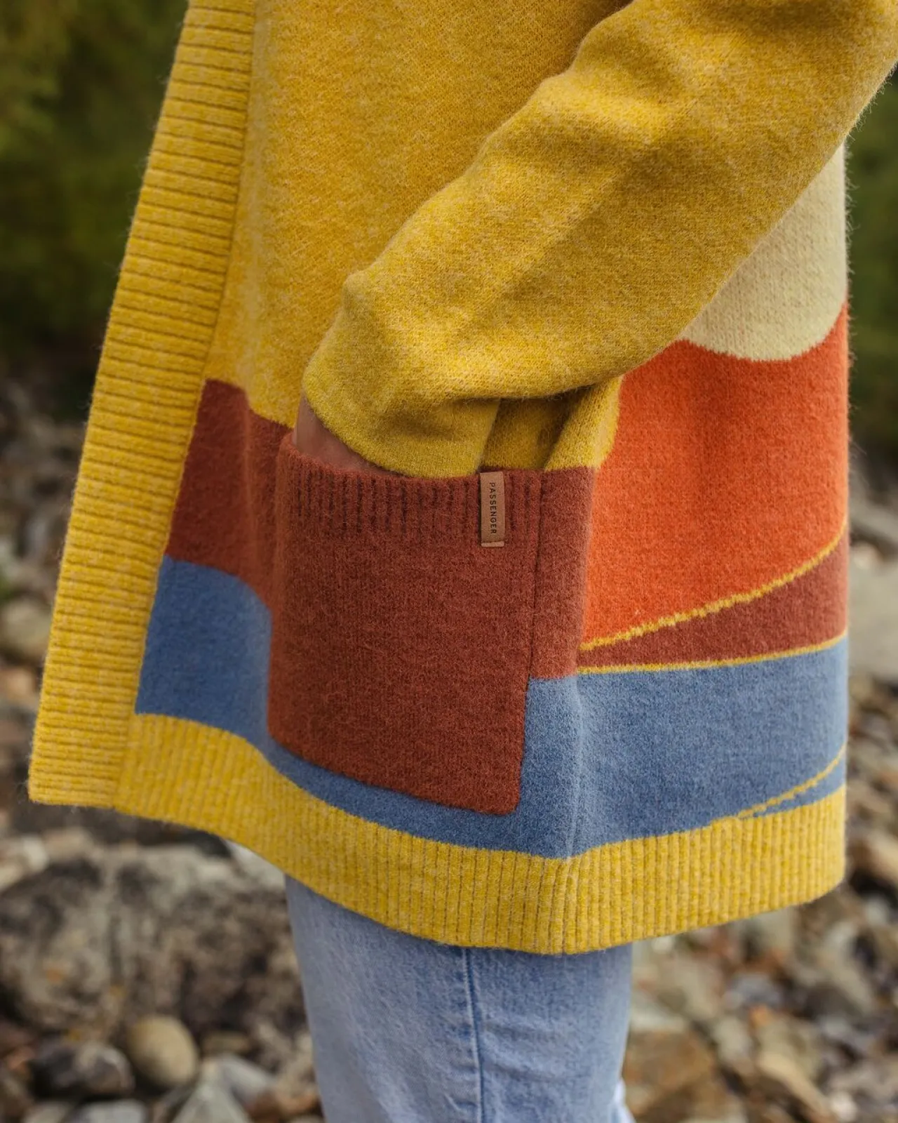 vista_recycelter_strickcardigan__bernsteingold_4.webp New Vista Recycelter Strickcardigan - Damen Strickwaren