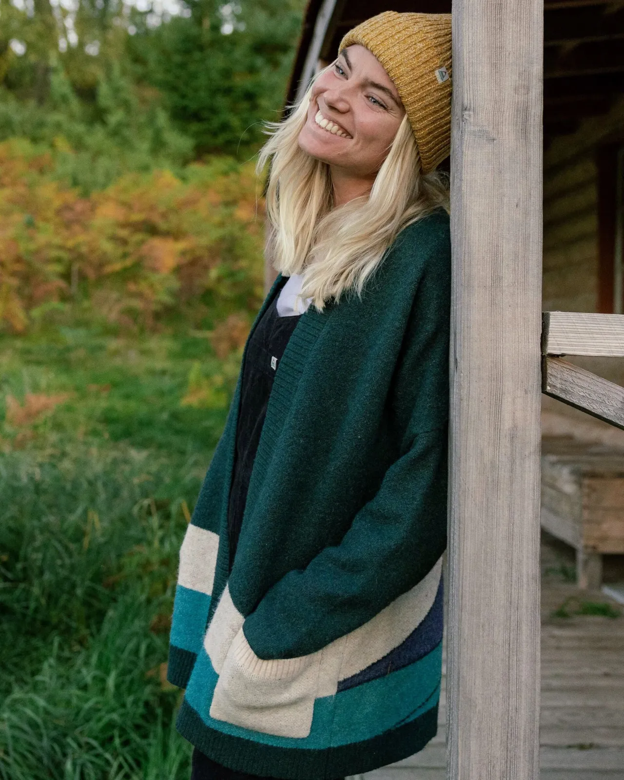vista_recycelter_strickcardigan__regenwald_4.webp New Vista Recycelter Strickcardigan - Damen Strickwaren
