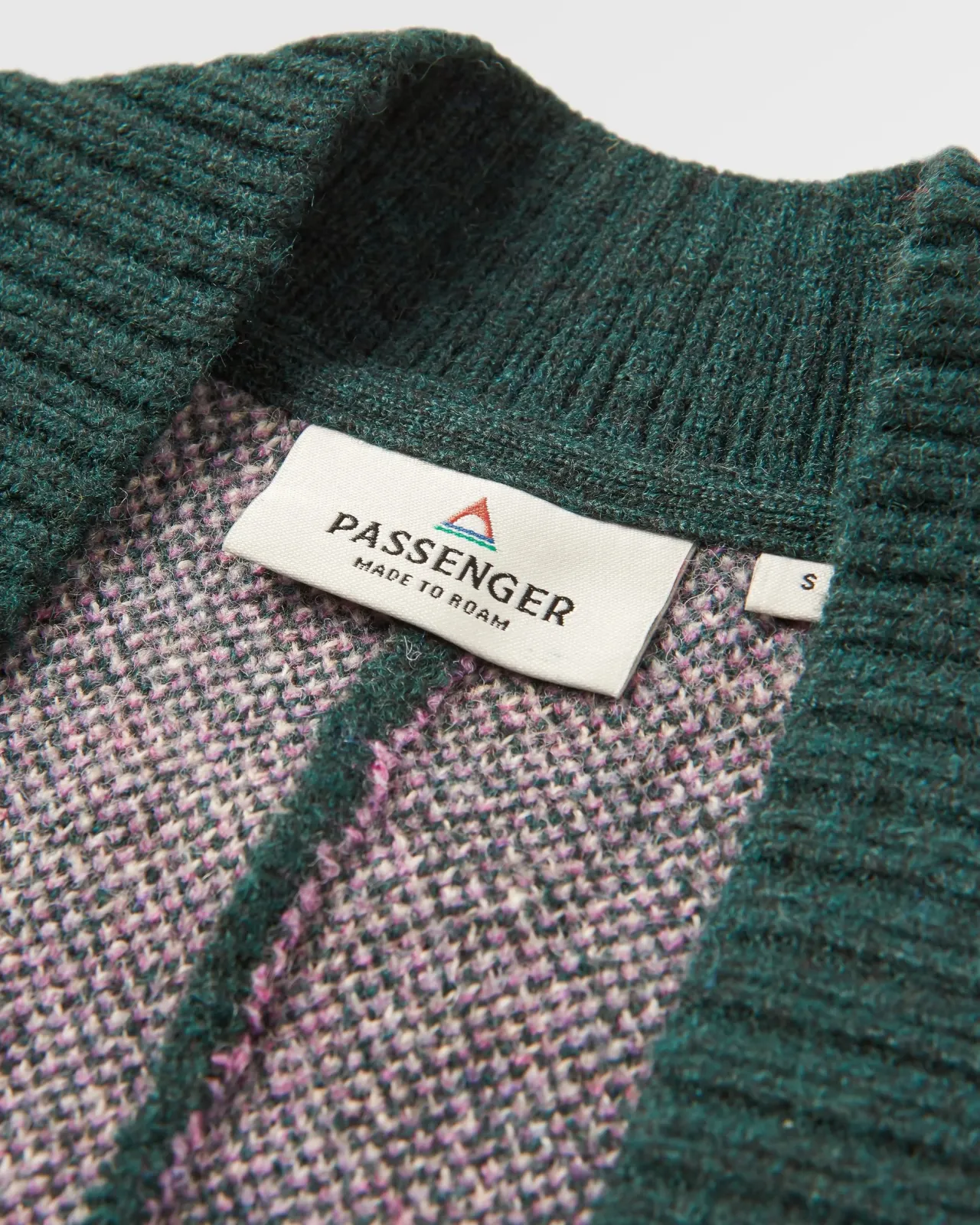 vista_recycelter_strickcardigan__regenwald_5.webp New Vista Recycelter Strickcardigan - Damen Strickwaren