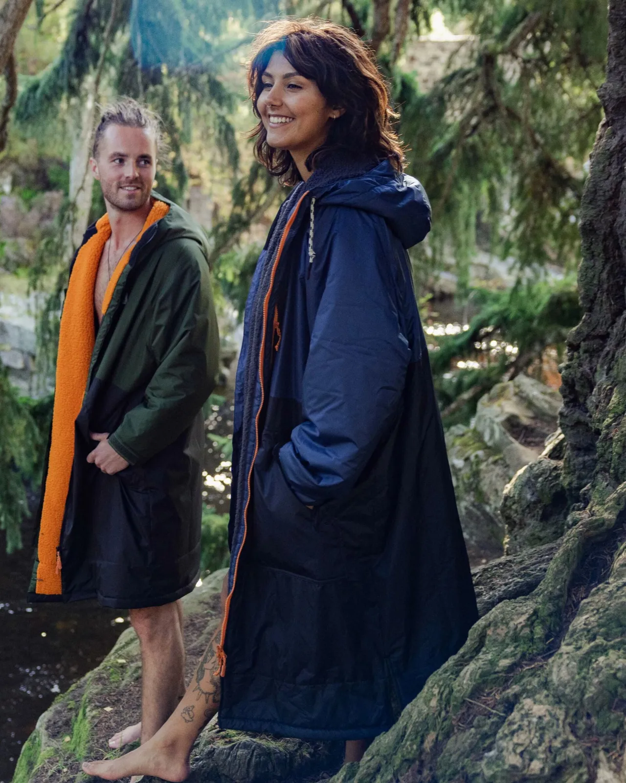 Discount Waves Recycelter Sherpa Gefütterter Surf-Poncho - Dunkles Denim/ Tiefes Marineblau Surf-ponchos | Surf-ponchos