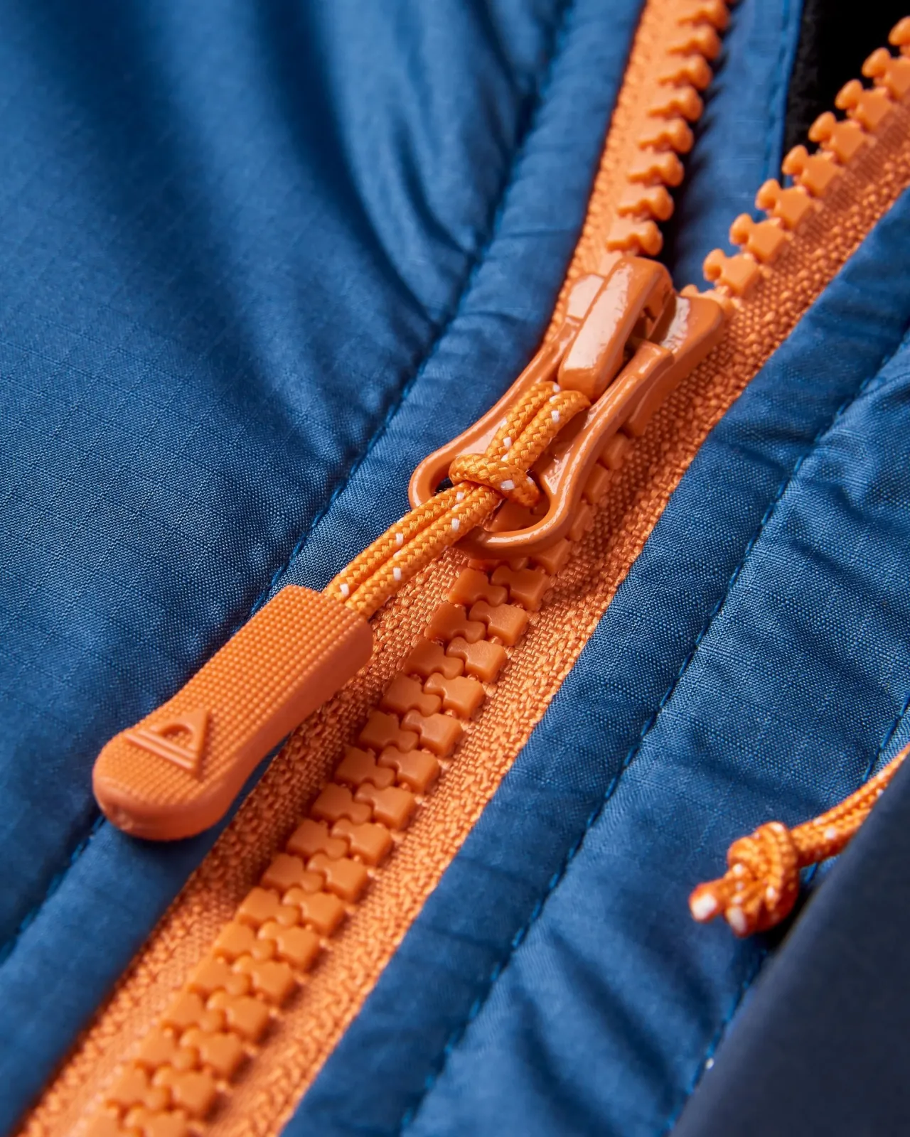 waves_recycelter_sherpa_geftterter_surfponcho__dunkles_denim_tiefes_marineblau_3-1.webp Discount Waves Recycelter Sherpa Gefütterter Surf-Poncho - Dunkles Denim/ Tiefes Marineblau Surf-ponchos | Surf-ponchos