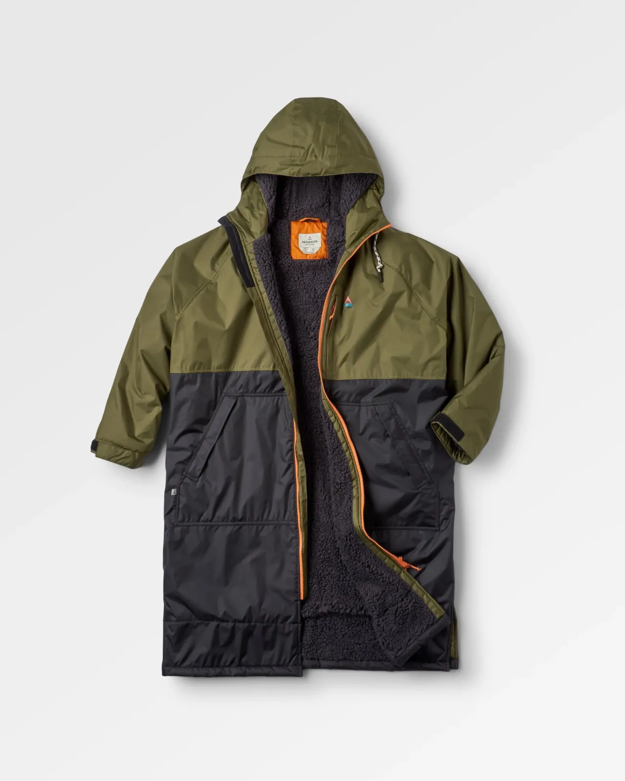 waves_recycelter_sherpa_geftterter_surfponcho__schwarzkhaki_10.webp Clearance Waves Recycelter Sherpa Gefütterter Surf-Poncho - Schwarz/Khaki Surf-ponchos | Surf-ponchos