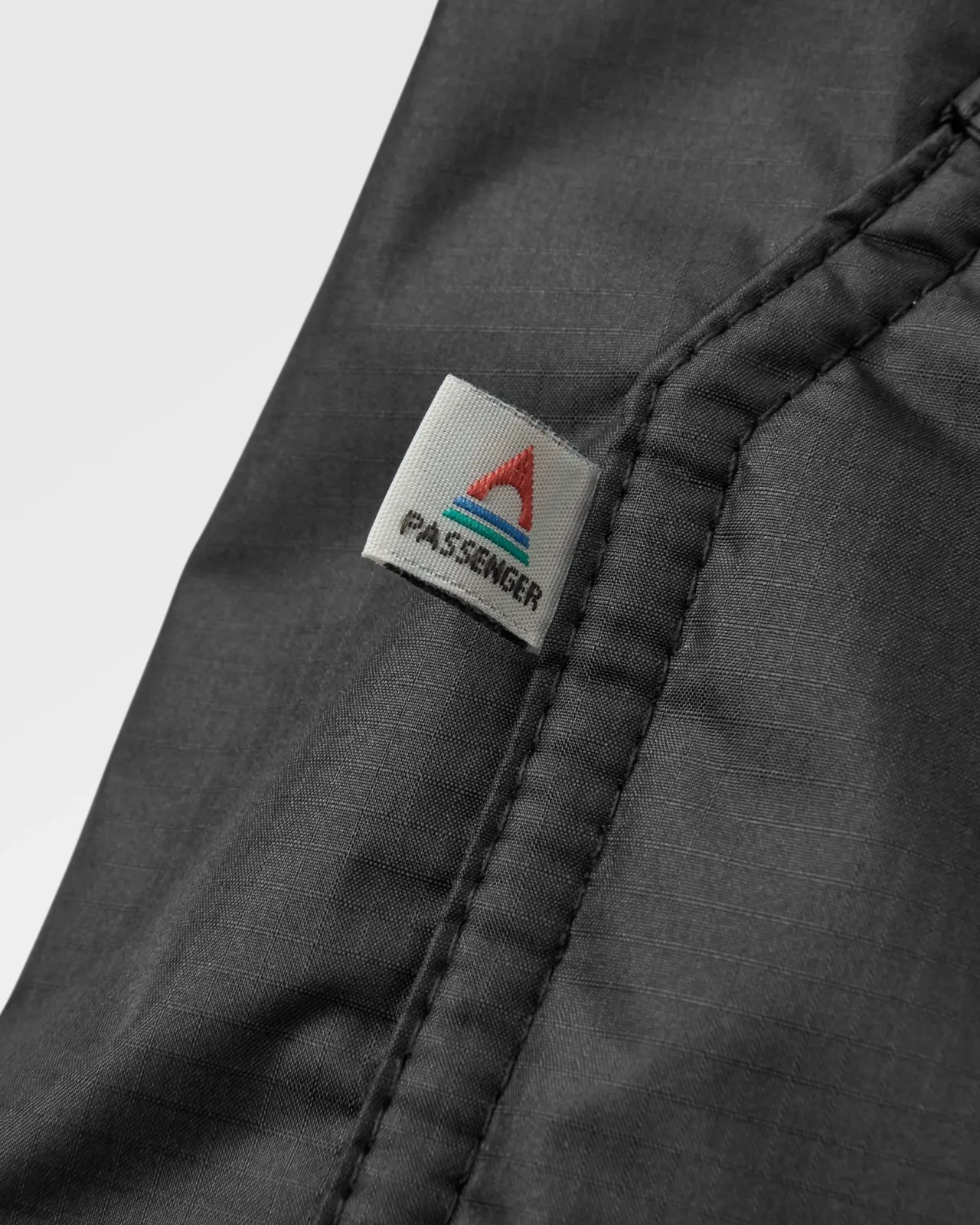 waves_recycelter_sherpa_geftterter_surfponcho__schwarzkhaki_11.webp Clearance Waves Recycelter Sherpa Gefütterter Surf-Poncho - Schwarz/Khaki Surf-ponchos | Surf-ponchos