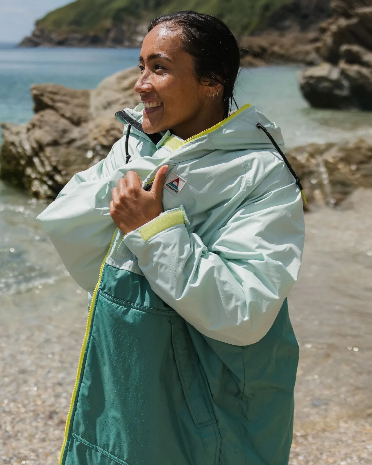 waves_recycelter_sherpa_geftterter_surfponcho__surf_spraytiefsee_2.webp Outlet Waves Recycelter Sherpa Gefütterter Surf-Poncho - Surf Spray/Tiefsee Surf-ponchos | Surf-ponchos