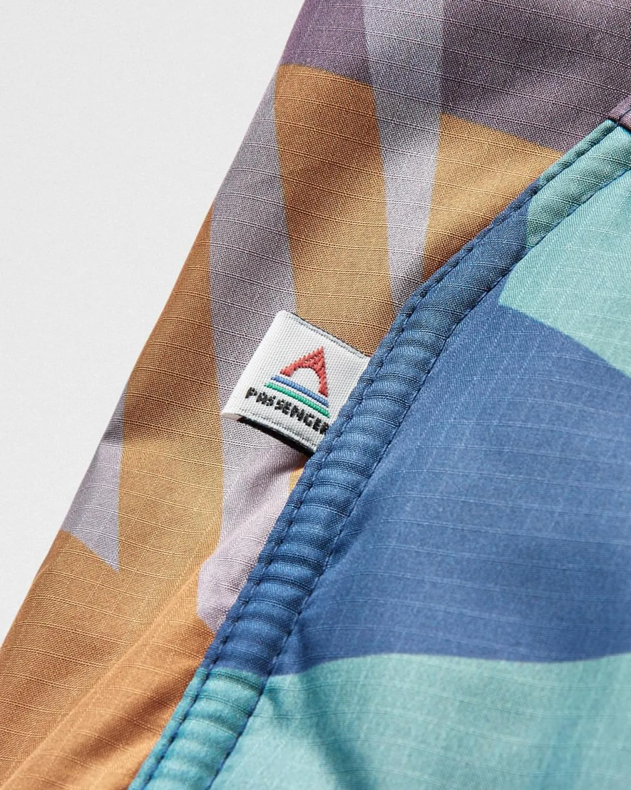 waves_recycelter_sherpa_geftterter_surfponcho__tiefblaues_tarnmuster_5.webp Cheap Waves Recycelter Sherpa Gefütterter Surf-Poncho - Tiefblaues Tarnmuster Surf-ponchos | Accessoires