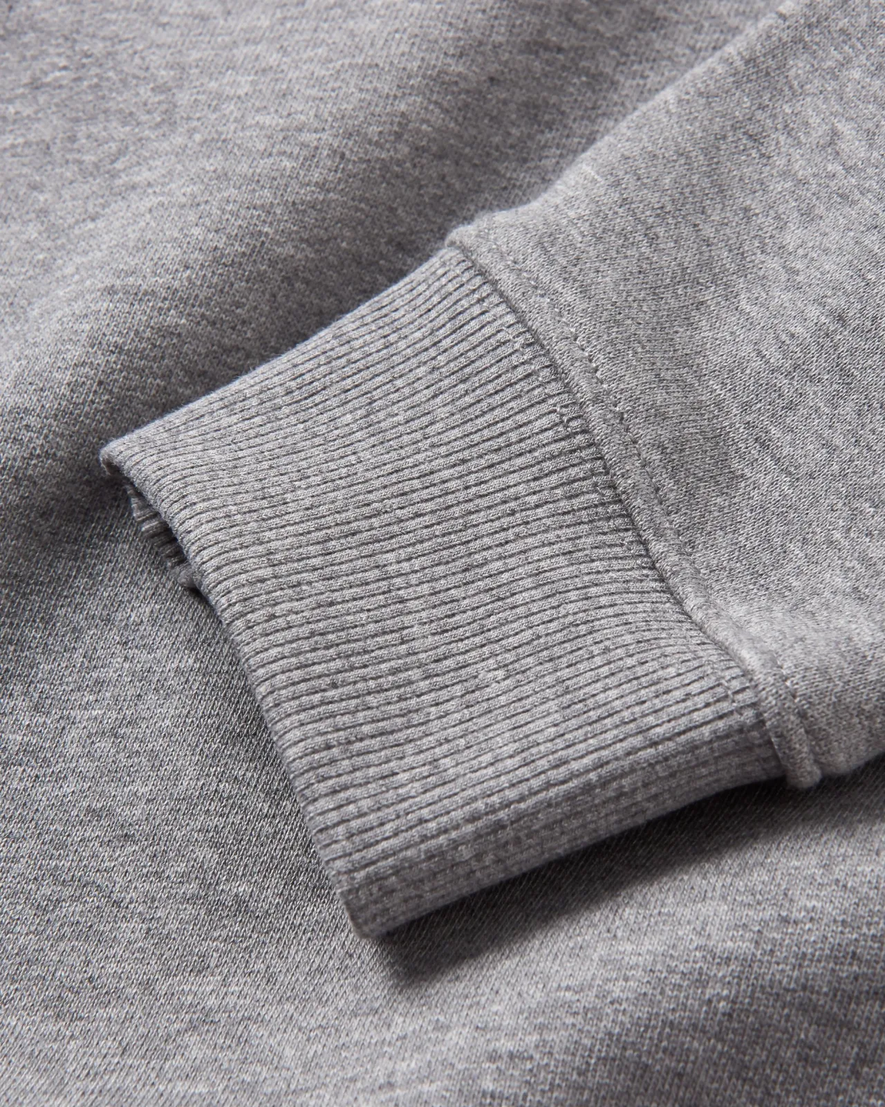 yuca_recyceltes_baumwollsweatshirt__dunkelgrau_meliert_8.webp Shop Yuca Recyceltes Baumwoll-Sweatshirt - Dunkelgrau meliert Herren Kapuzenpullover & Sweatshirts